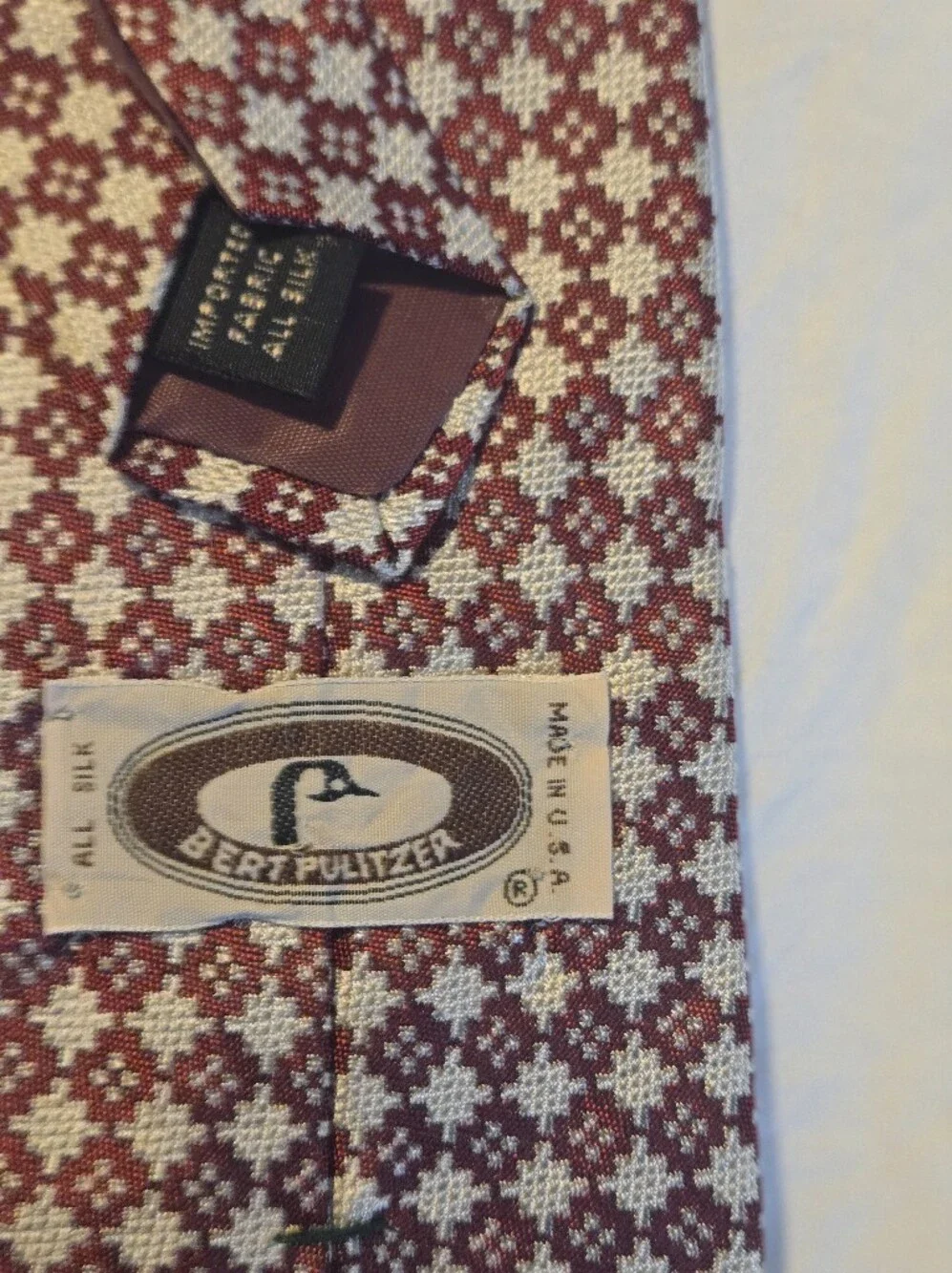 Lot 2 Mens Ties Silk Bert Pulitzer Perry Ellis Pink Burgundy Geometric 3.5